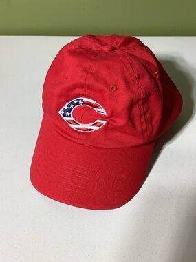 Cincinnati Reds American flag C Velcro back cap